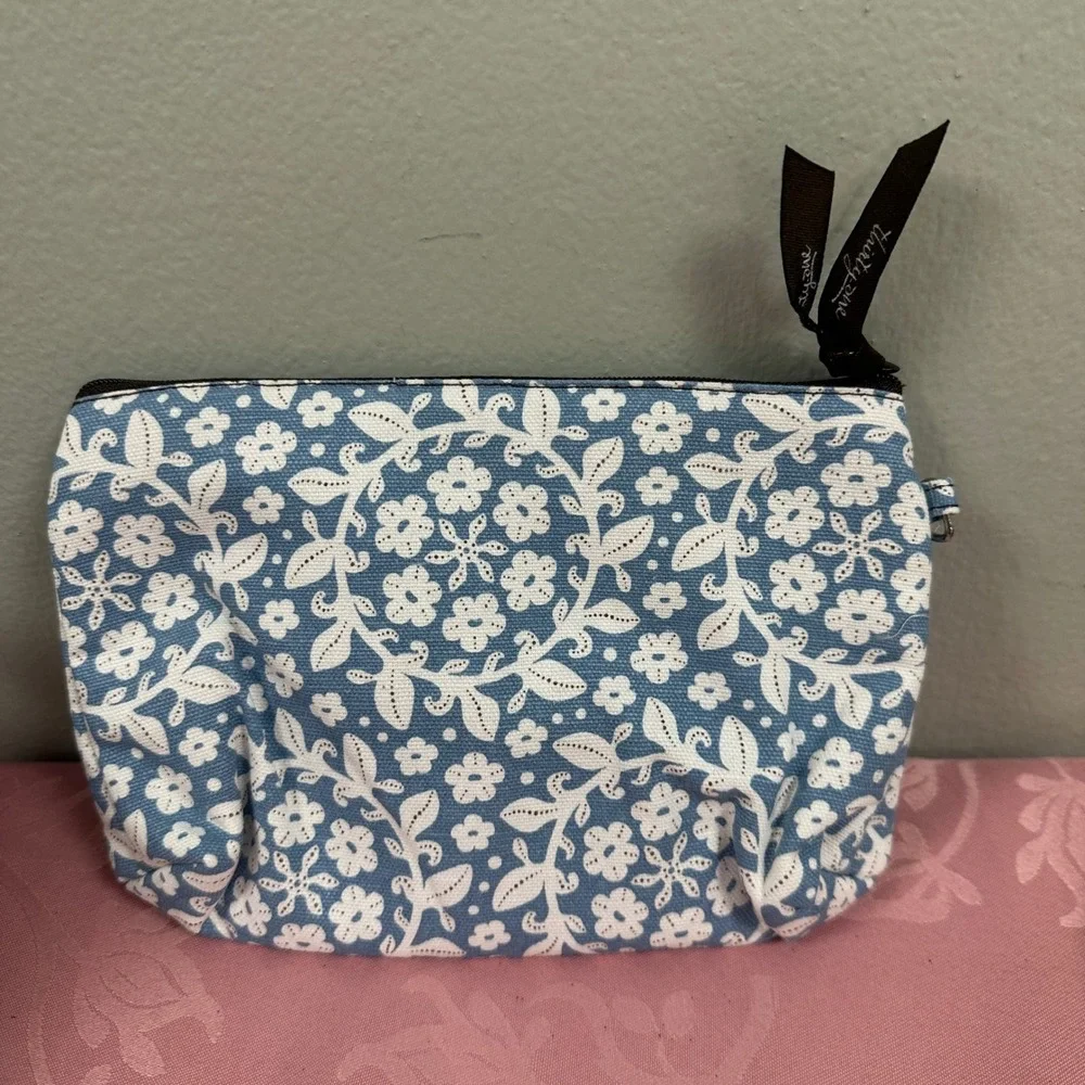 Thirty-One Mini Zipper Pouch Garden Bloom Blue Floral Makeup Bag 3013294GS11